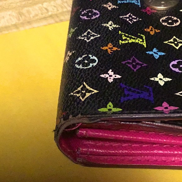 Louis Vuitton Wallet - Picture 6 of 7